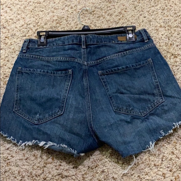 High waisted jean shorts - Picture 2 of 5